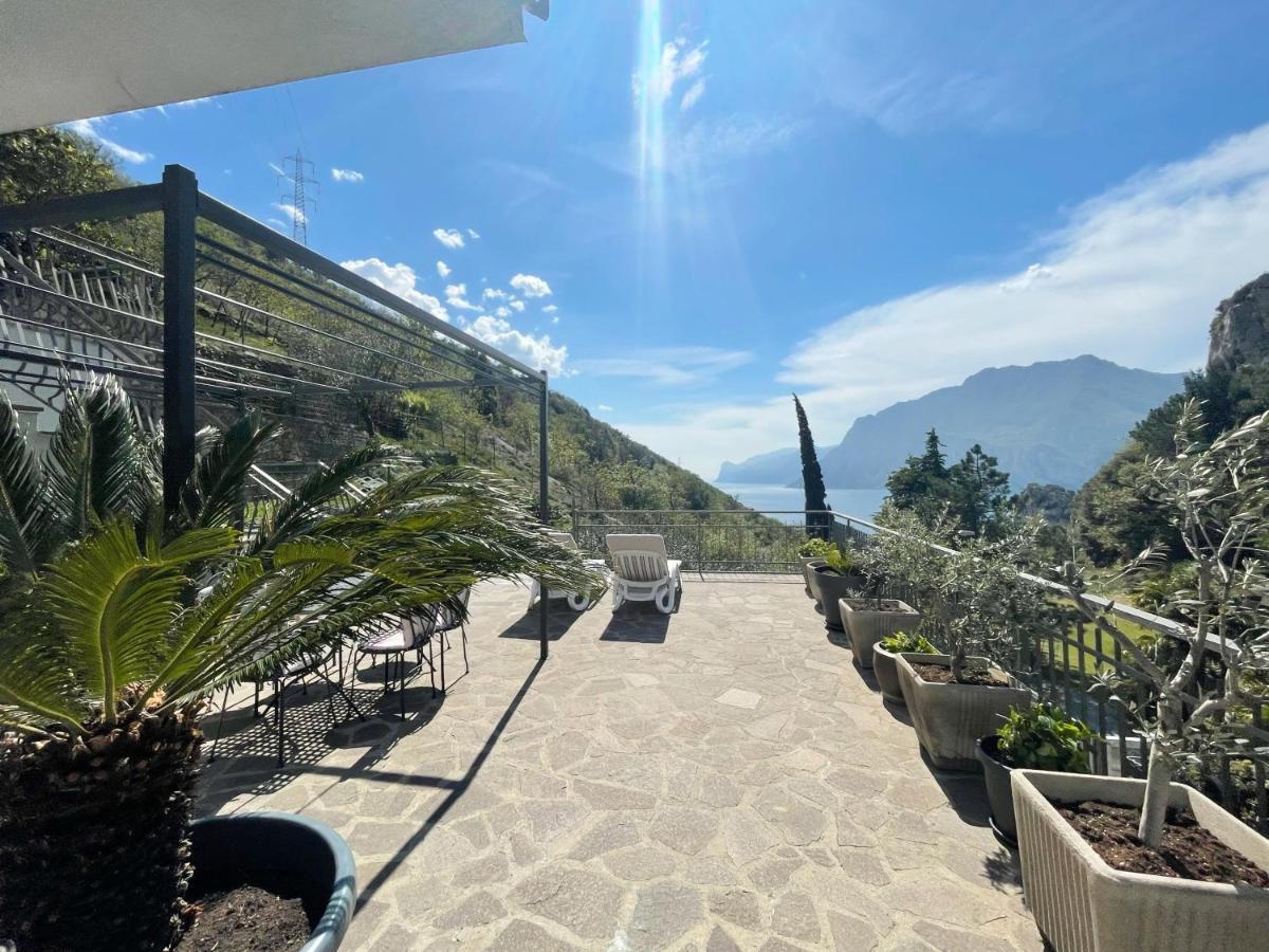 Viewlake Apartment Torbole Sul Garda Kültér fotó